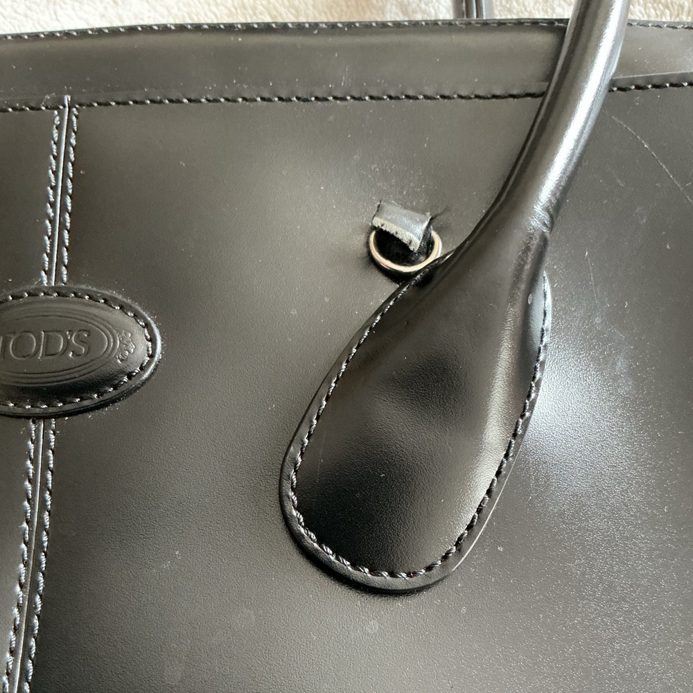 Tod’s Ladies Handbag - Picture 9 of 16
